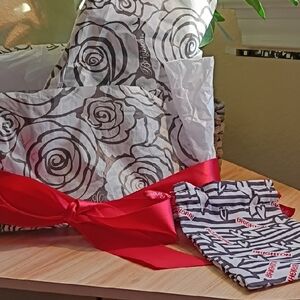 Brighton Floral Gift Wrap with Signature Brighton Jewelry Keepsake Satchel